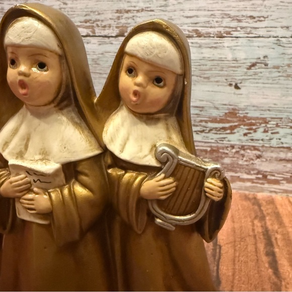 Vintage 3 Singing Nuns MCM Gold and Creme From Japan - Picture 4 of 7
